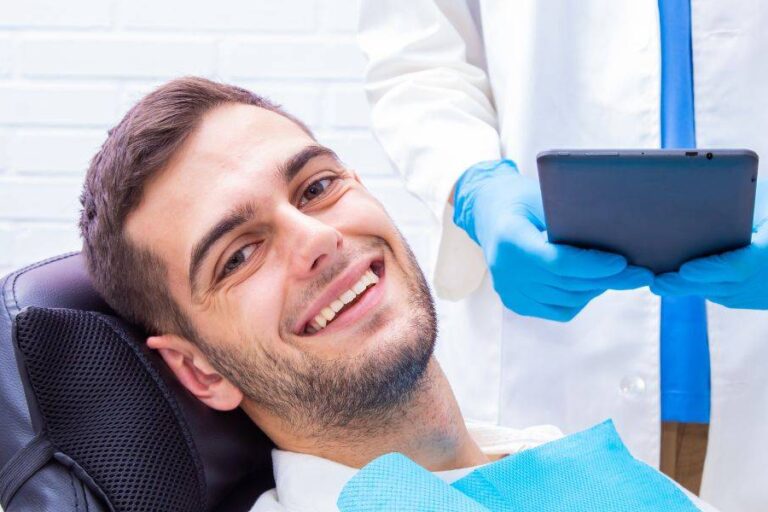 macchie bianche sui denti